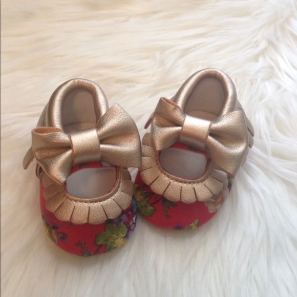 Red floral print Moccasins - Picture 3 of 5